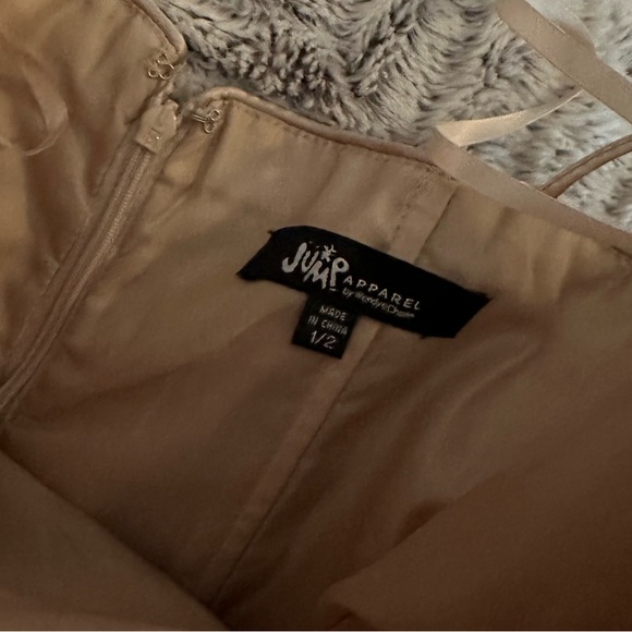 Fancy gold evening/prom dress! - Picture 2 of 3